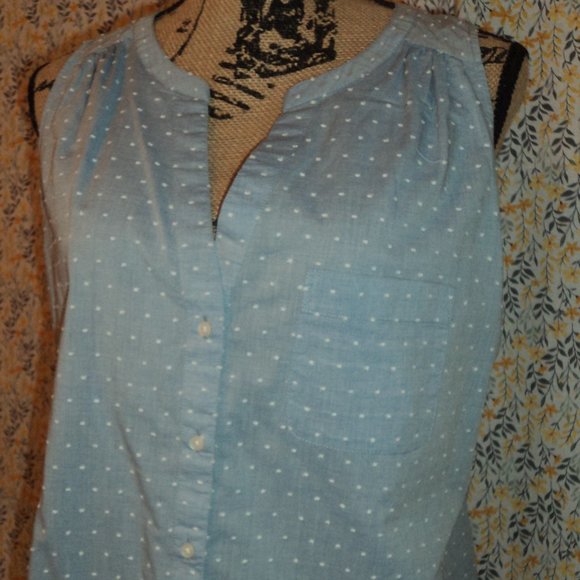 Sleeveless Top/Blouse - Picture 3 of 7